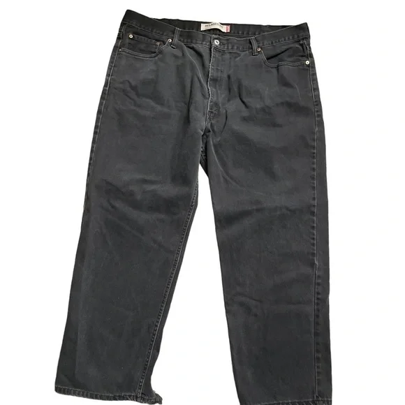 Vintage Levi’s 550 relaxed fit black cotton high waist unisex jeans
